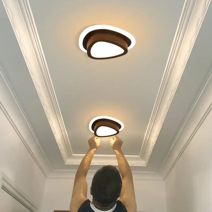 Plafonnier luminaire design led en forme sculptée élégant