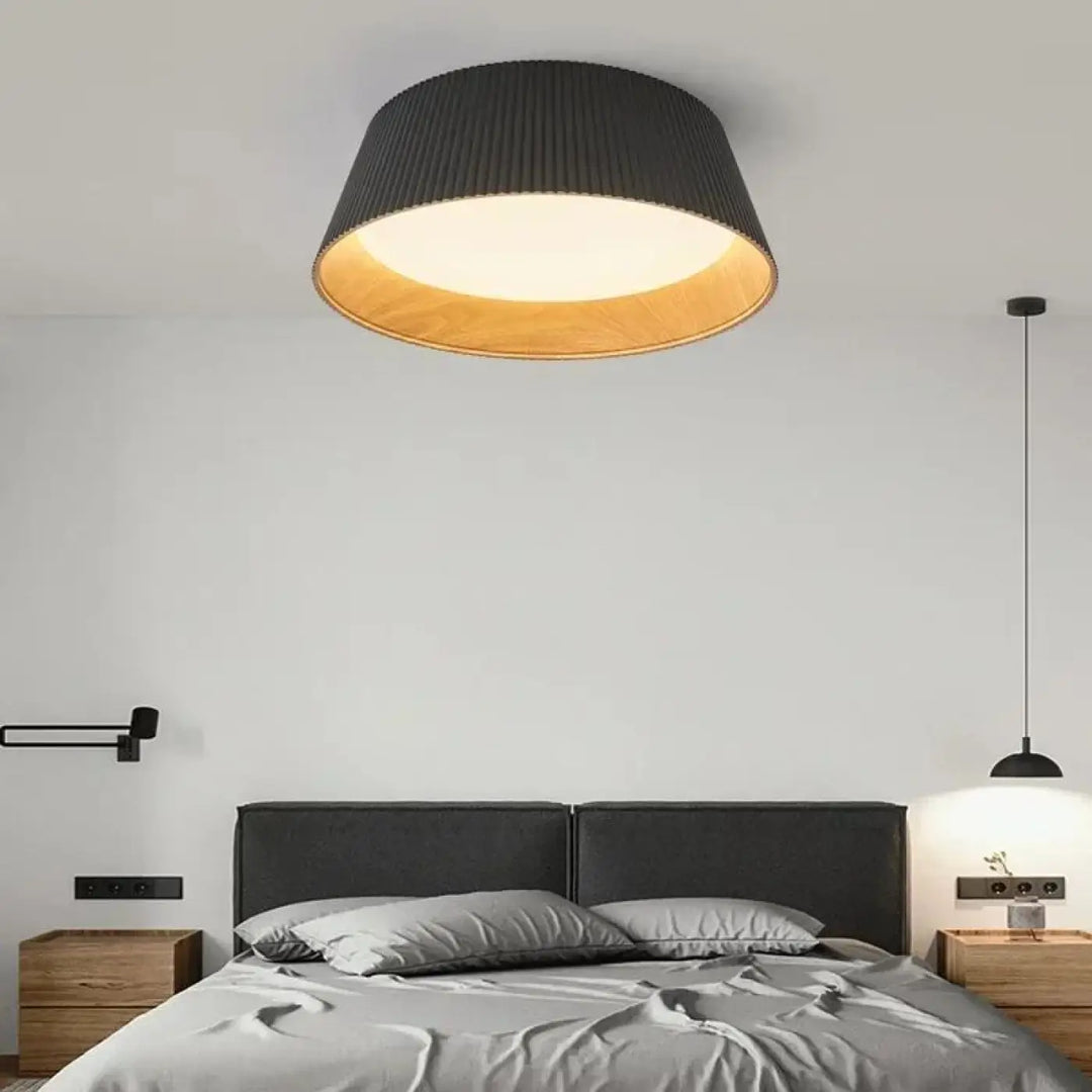 Plafonnier moderne en métal et abat-jour blanc ou noir