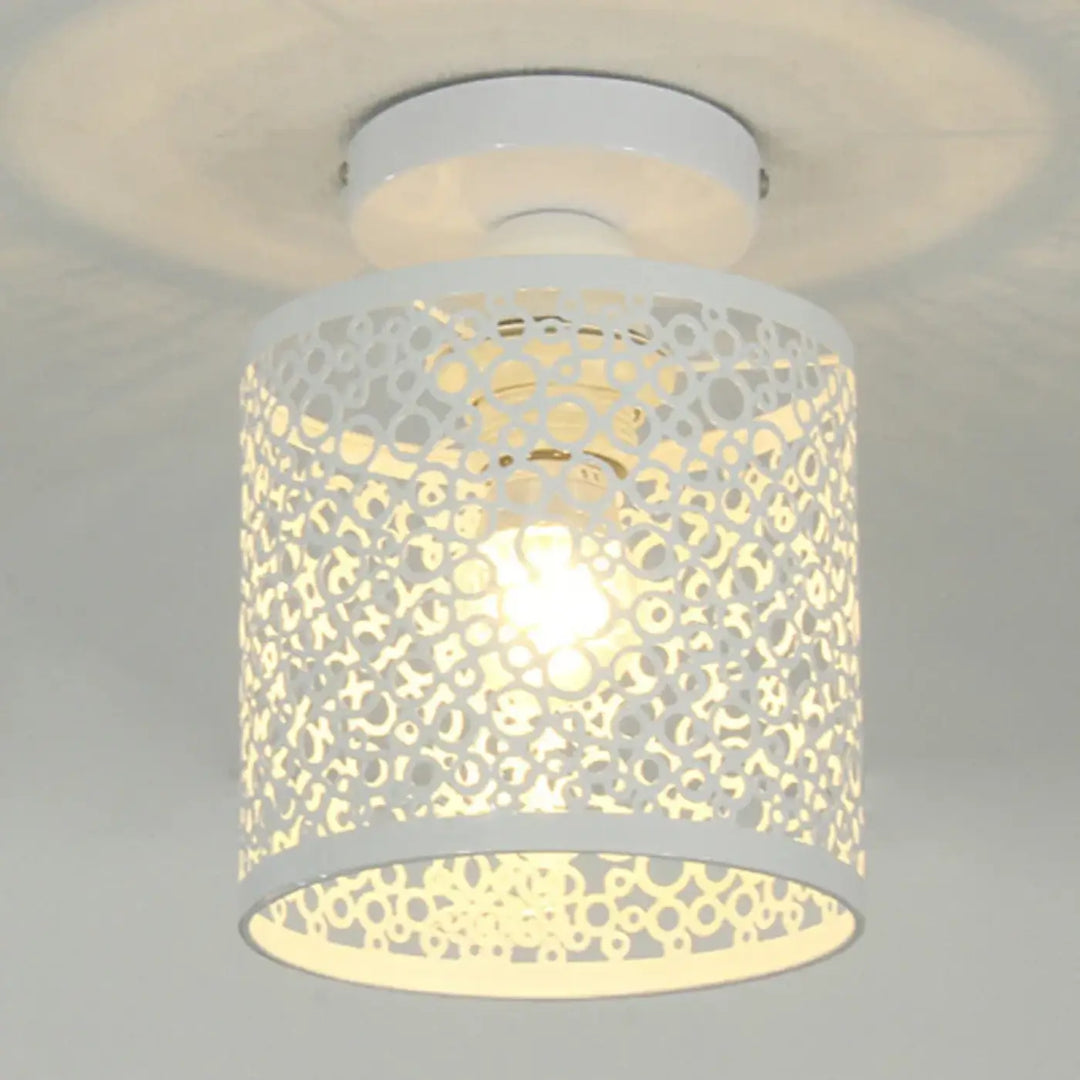 Plafonnier Noir Orientale À Motifs Découpés Pour Couloir Chic

