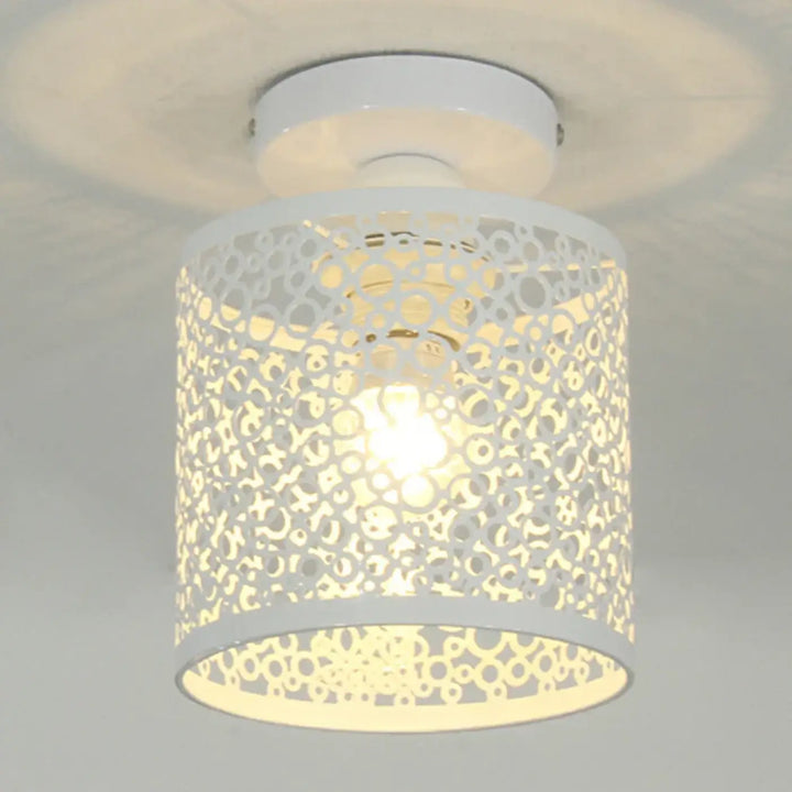 Plafonnier Noir Orientale À Motifs Découpés Pour Couloir Chic

