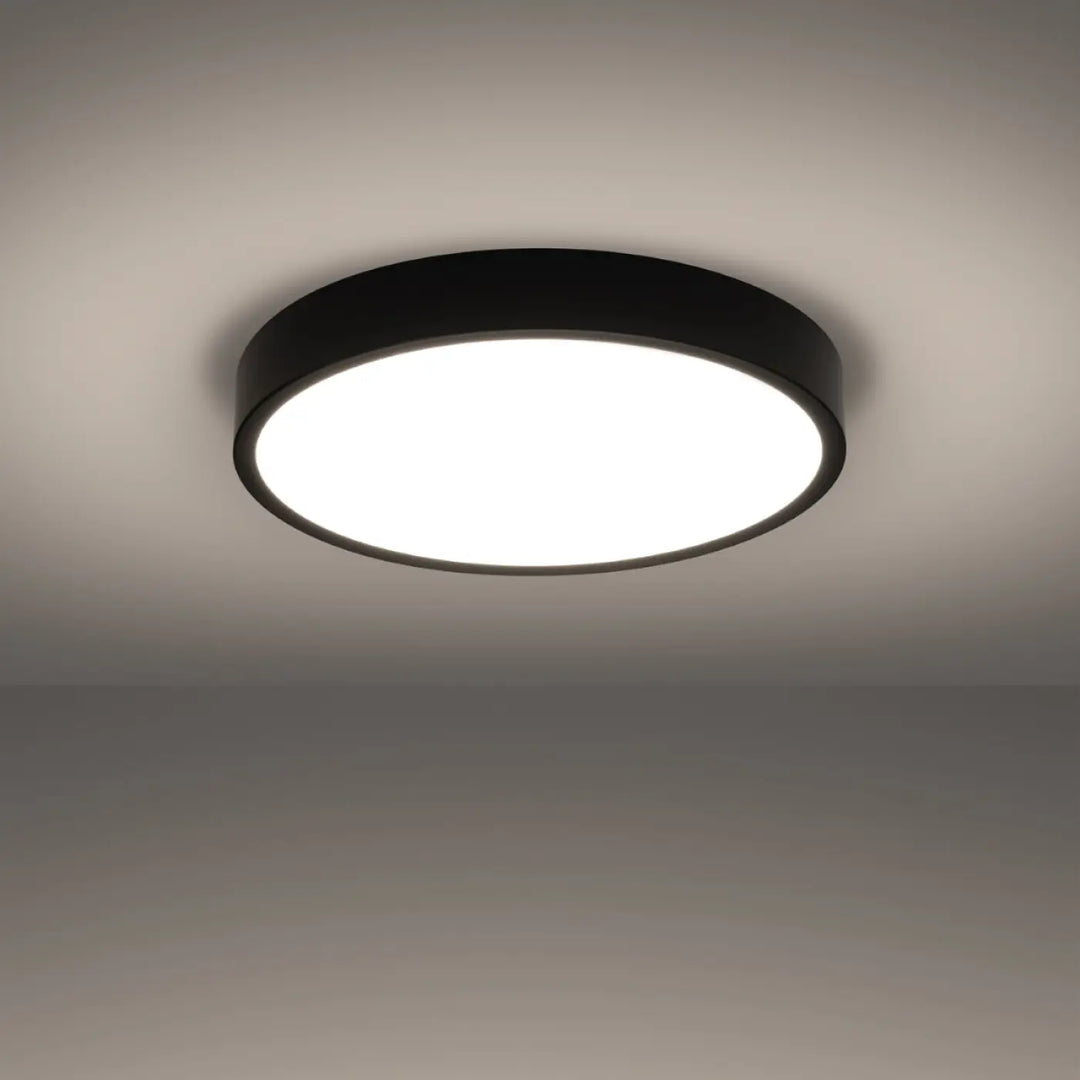 Luminaire plafonnier onyx 50 noir plafond rond avec éclairage led 3000k blanc pour une recherche d’un éclairage moderne aux couleurs intemporelles