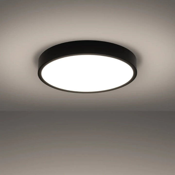 Luminaire plafonnier onyx 50 noir plafond rond avec éclairage led 3000k blanc pour une recherche d’un éclairage moderne aux couleurs intemporelles