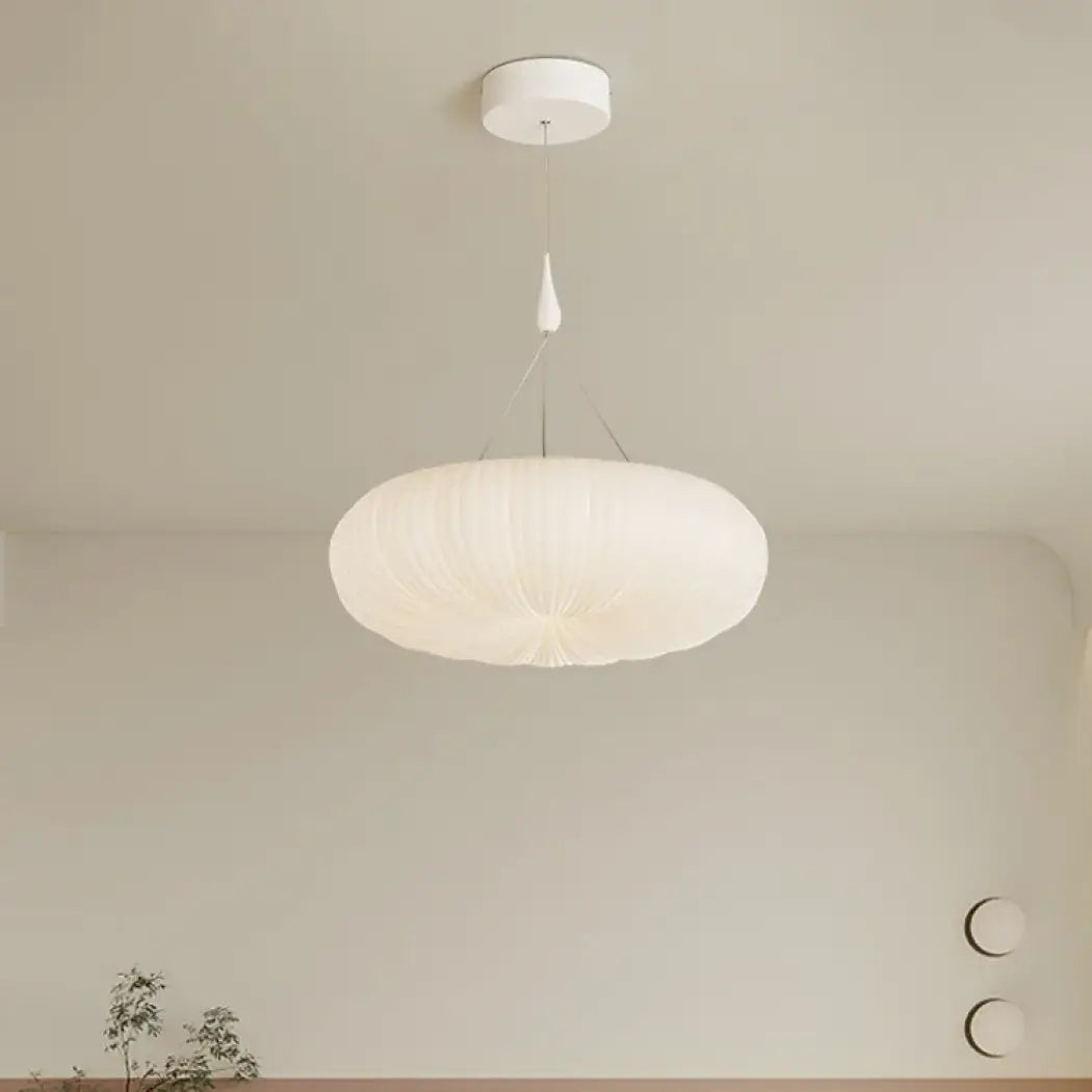 Plafonnier rond plissé blanc style moderne pour chambre ou salon