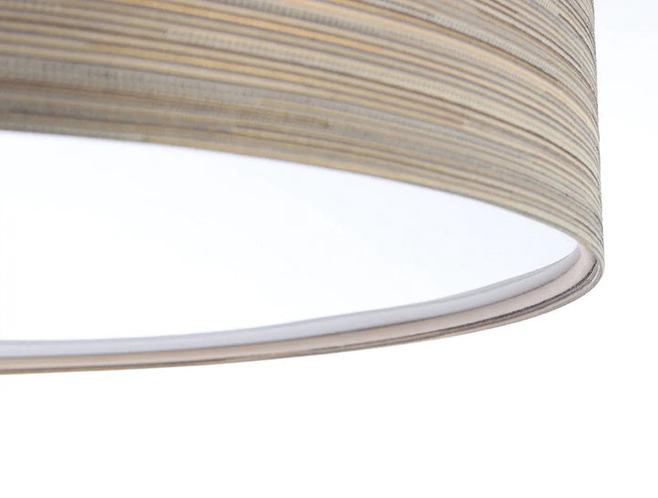 Plafonnier rond mesh avec abat-jour cylindrique en tissu taupe à texture bois naturel et dimension à l’éclairage optimale