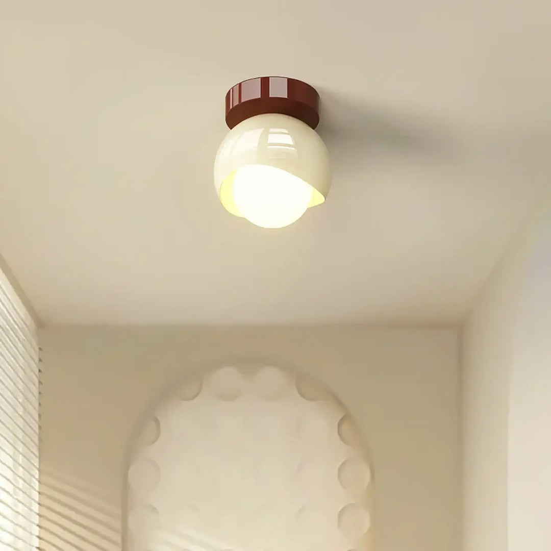 Plafonnier rond en verre opalin au style scandinave moderne