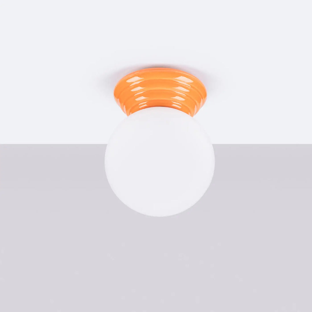 Plafonnier lampe zori orange avec abat-jour sphérique en verre blanc pour une belle décoration aux qualités esthétiques