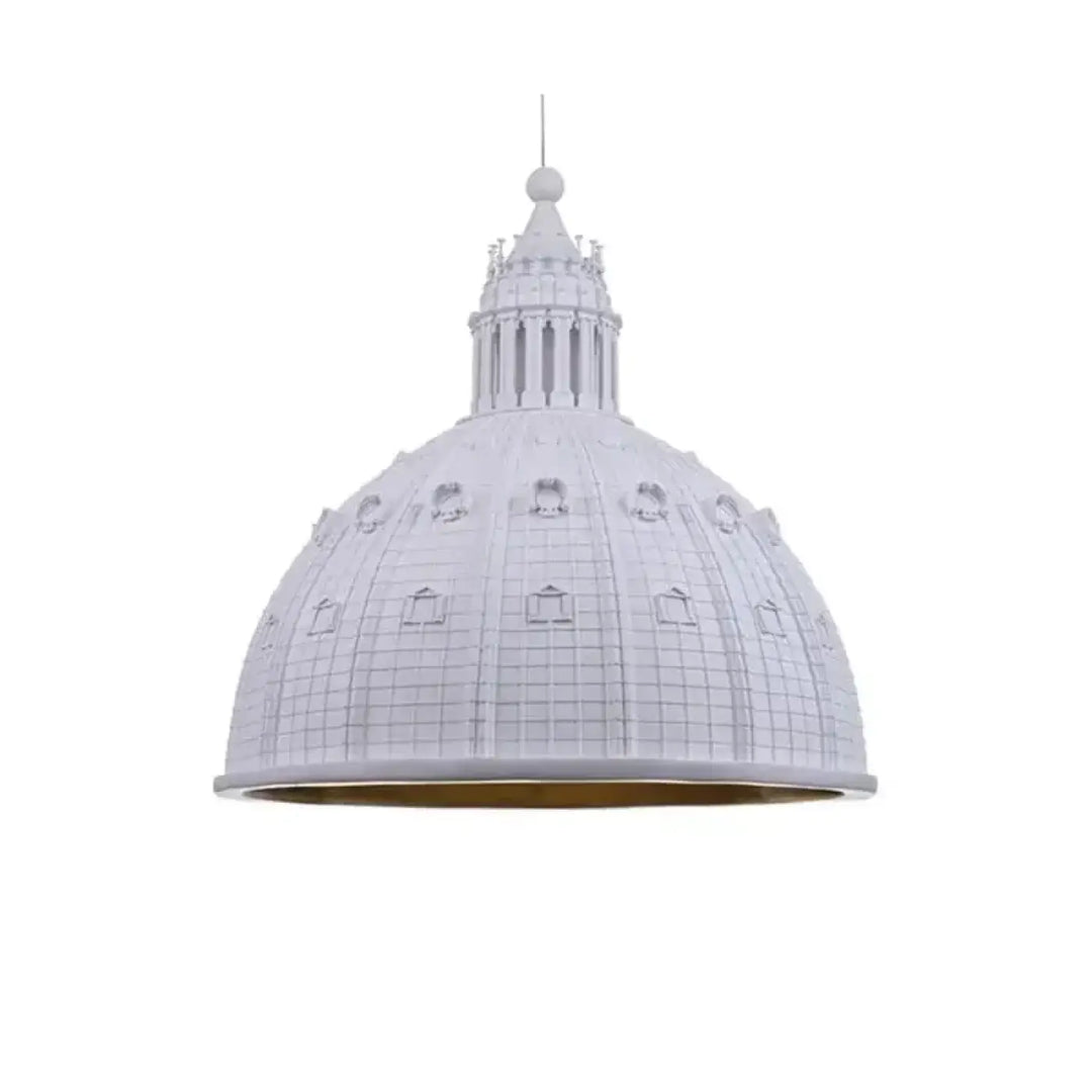 Suspension luminaire blanc en forme de dôme avec détails architecturaux pour salle à manger par roomlumi