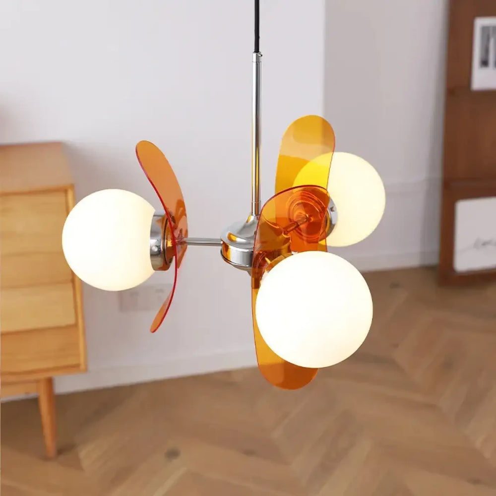 Suspension acrylique design sculptural et verre style raffiné