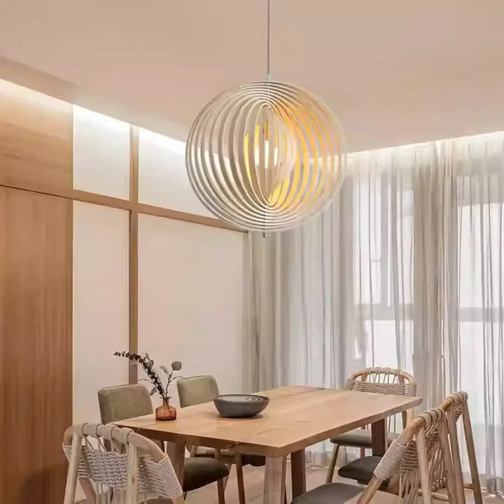 Suspension en bois design spirale pour salon ou salle à manger