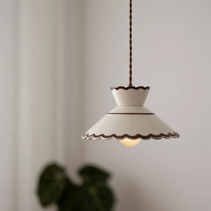 Suspension élégante style rétro beige chic vintage