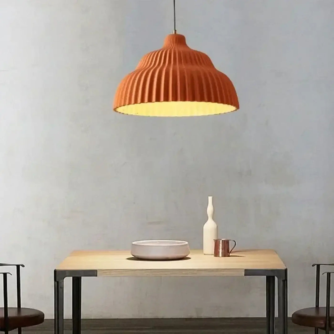 Suspension en céramique plissée design gris et orange
