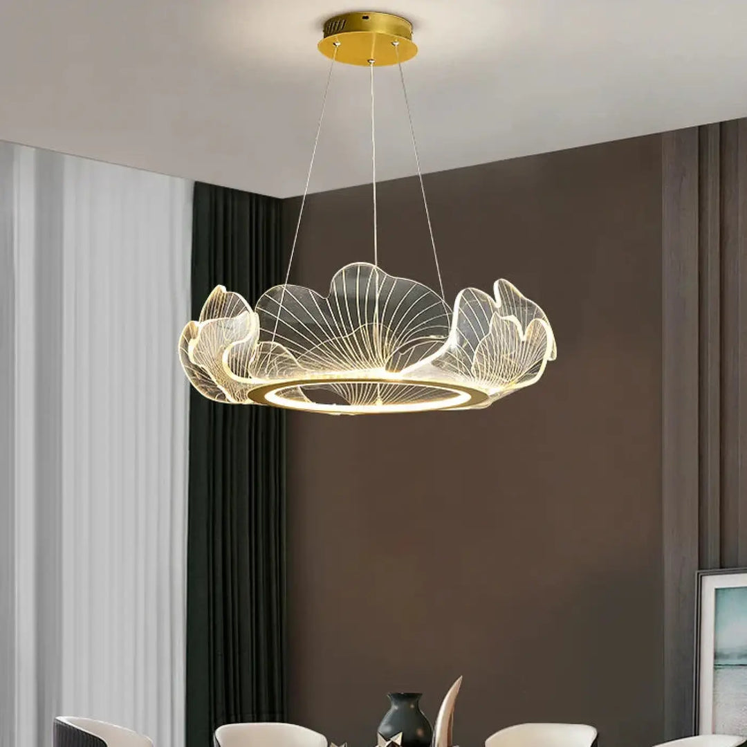 Suspension cercle avec feuilles sculptées style doré élégant