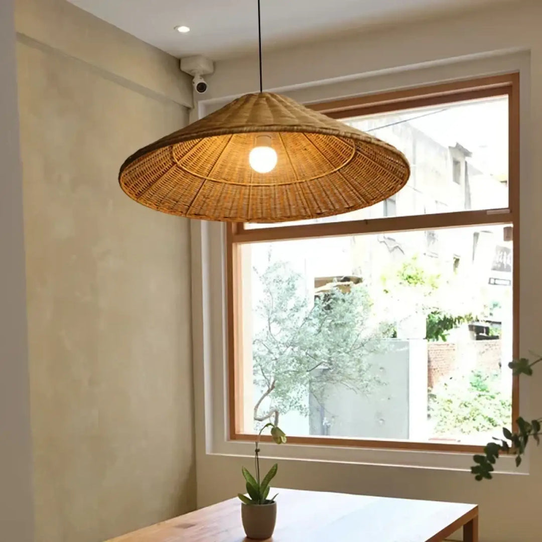 Suspension conique rotin naturel style bohème pour cuisine

