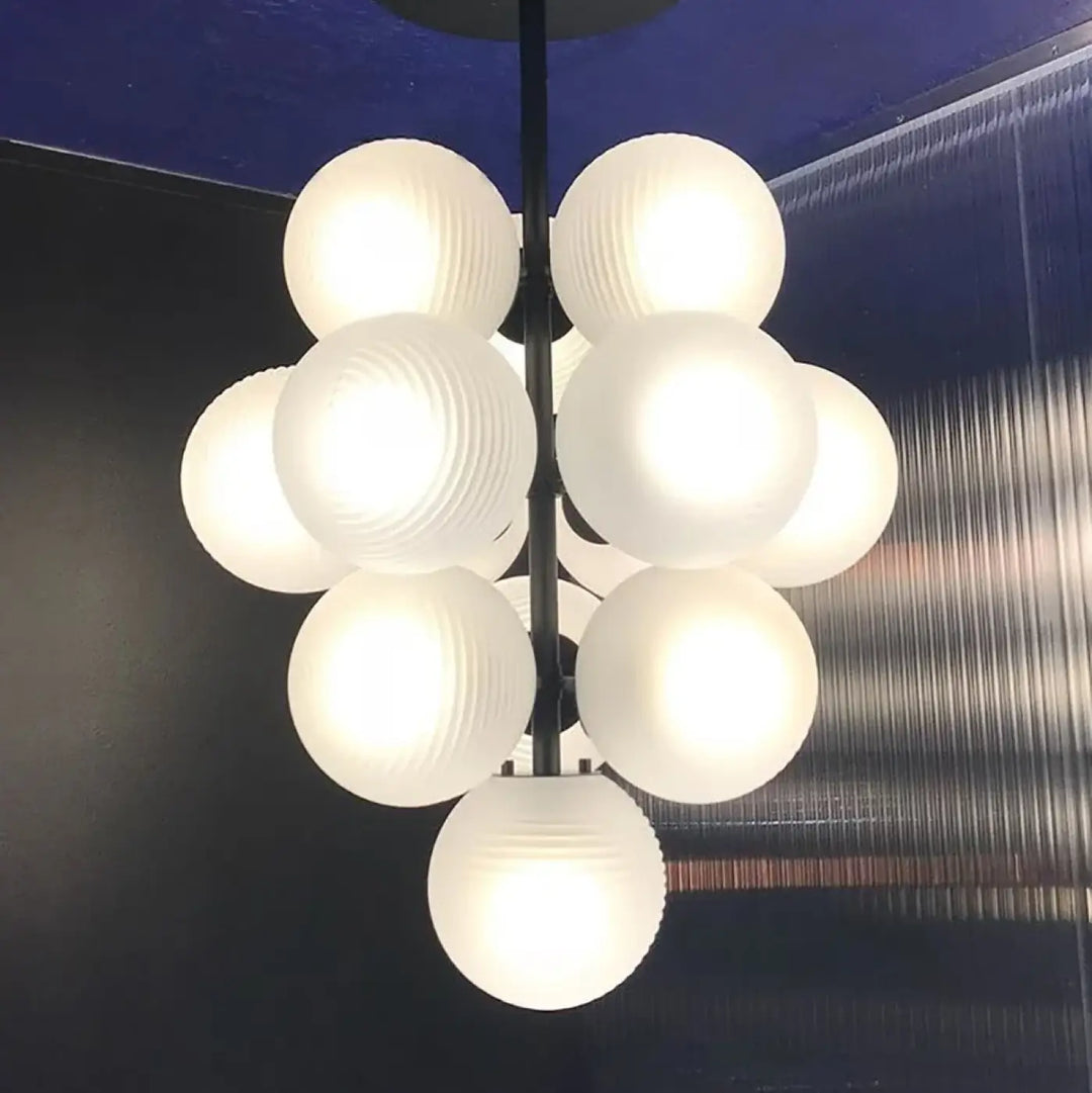 Suspension contemporaine grappe de boules en verre
