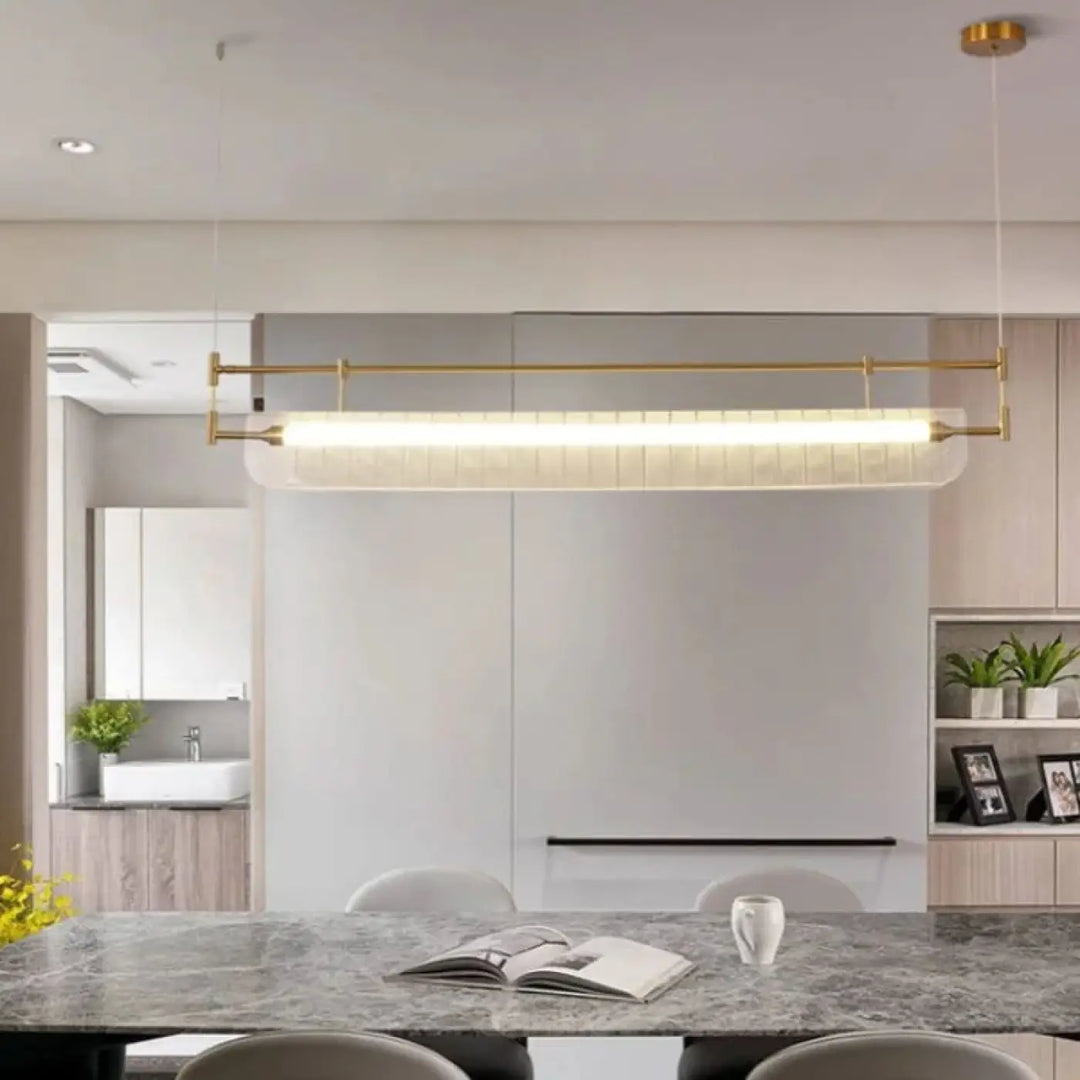 Suspension luminaire floty moderne en métal doré avec tube lumineux et diffuseur en verre dépoli style aérien suspension contemporaine
