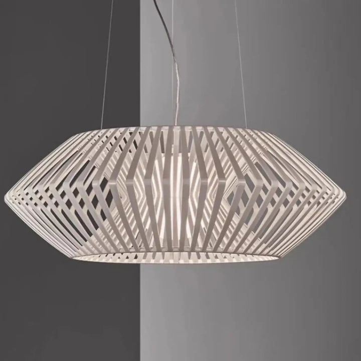 Suspension design ajourée en bois moderne pour salle à manger

