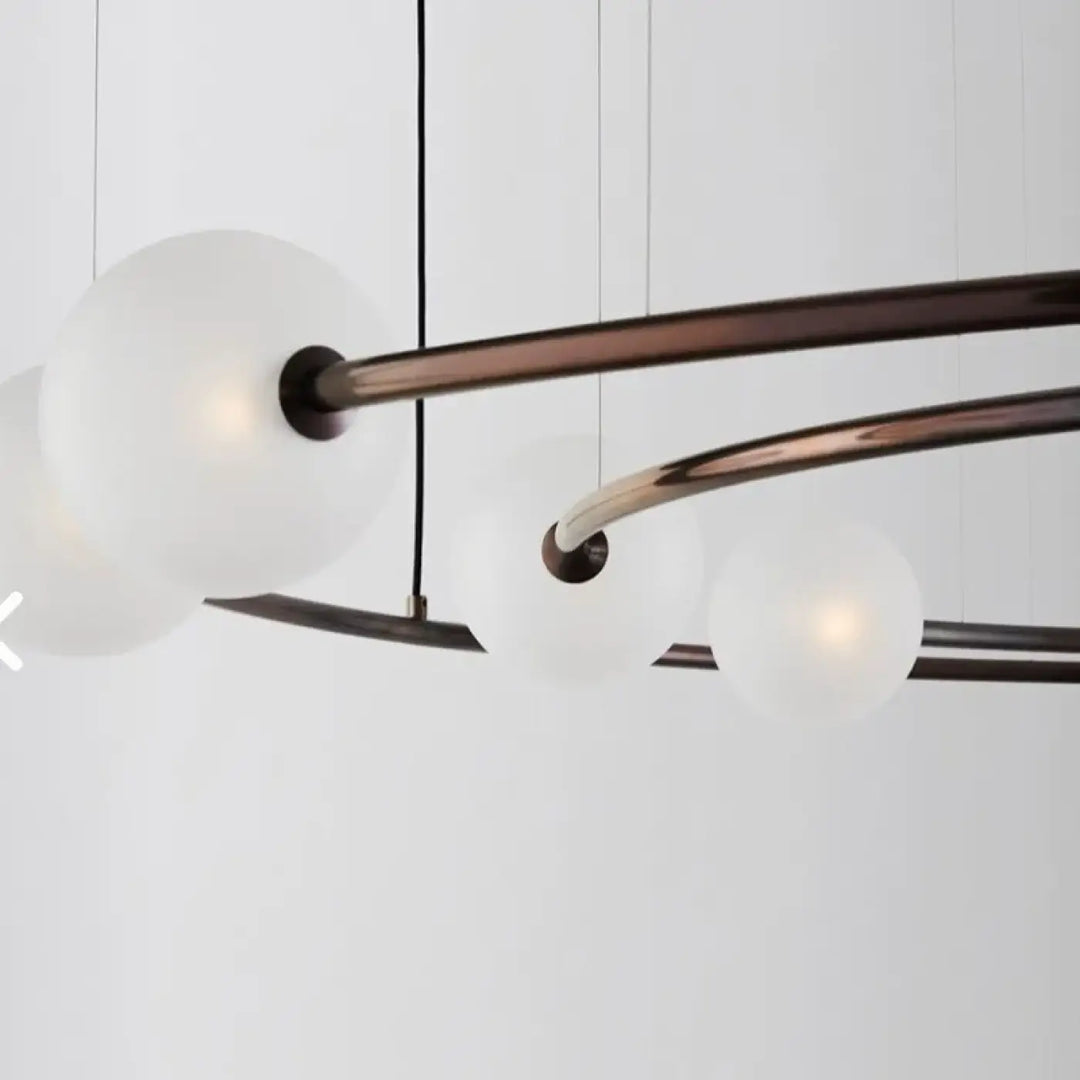 Suspension Design Anneau Aérien Avec Sphères Opales

