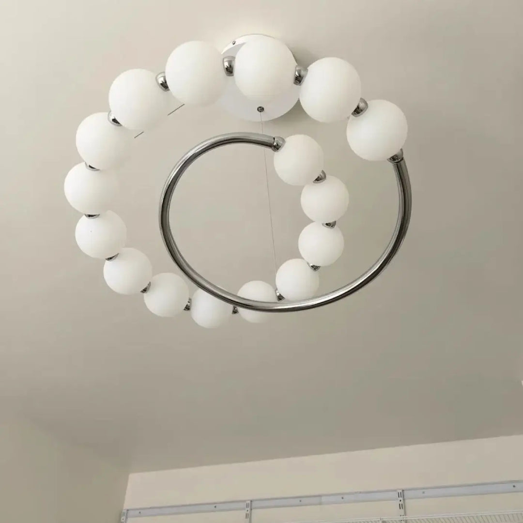 Suspension design anneau lumineux à globes blancs