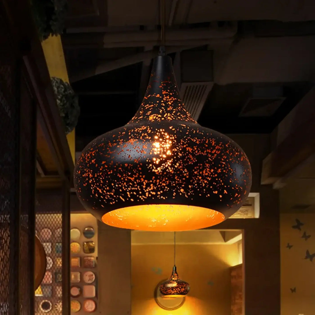 Suspension design artistique noir mat lumière dorée moderne