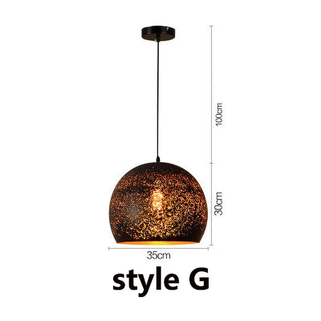 Suspension design artistique noir mat lumière dorée moderne