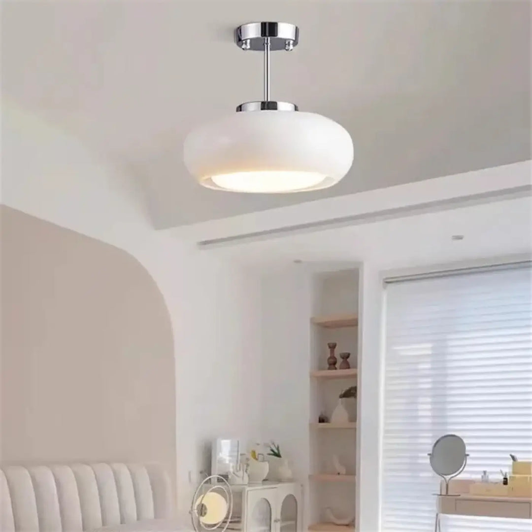 Suspension luminaire longa avec fixation chrome et abat-jour verre blanc dépoli pour décoration intérieure design aux