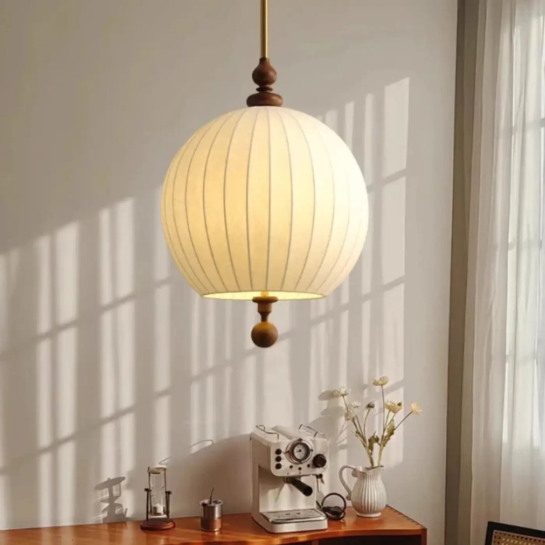 Suspension Design Boule Blanche Tissu Et Bois Élégance Vintage

