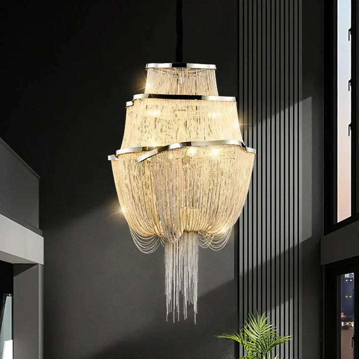 Suspension design chaînes luxe grand format style