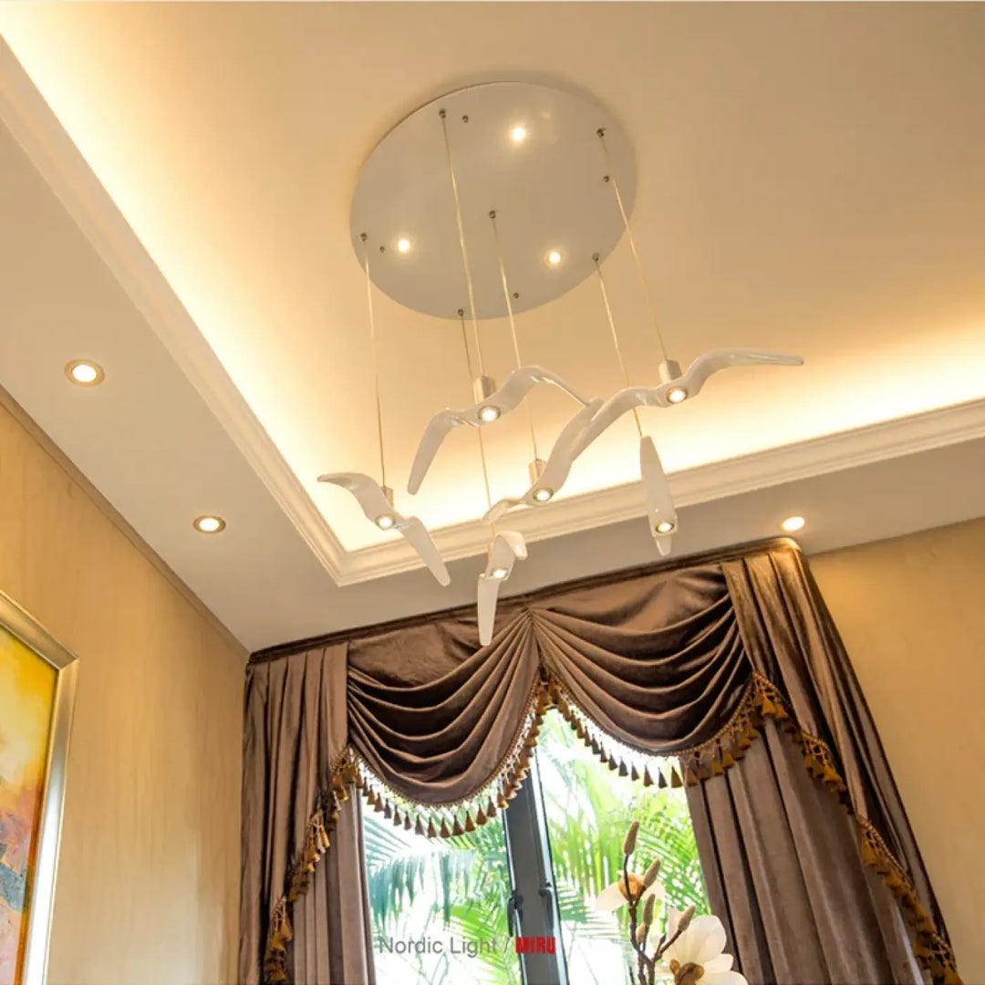 Suspension design envol d’oiseaux lumineux

