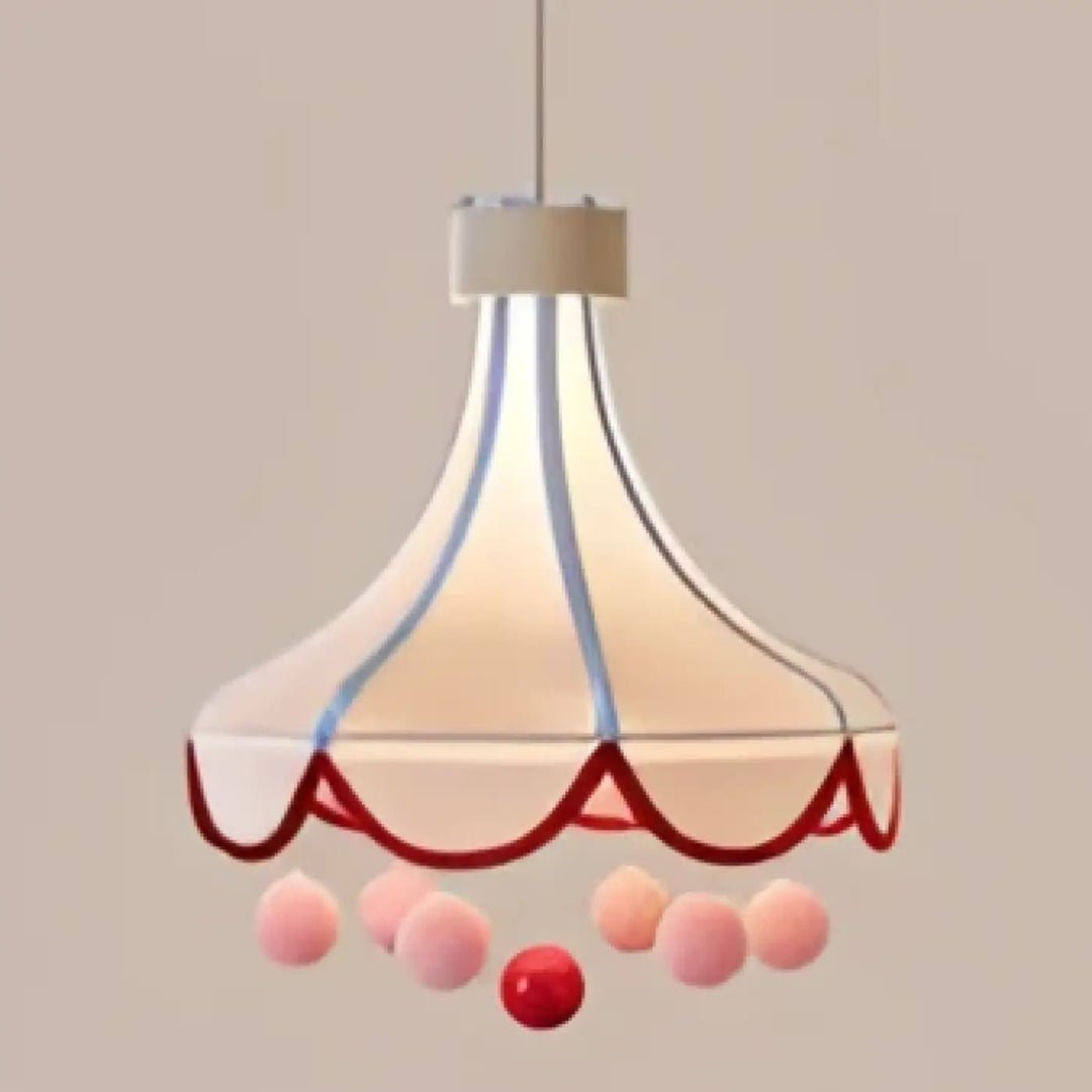 Suspension luminaire circus design inspiré avec lumière douce blanc et rouge à pompons roses en tissu scalloped
