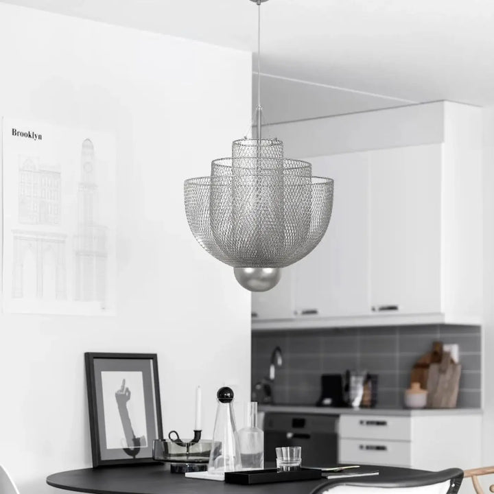 Suspension Design Métal Doré Forme Fleur Sculptée Moderne Élégante