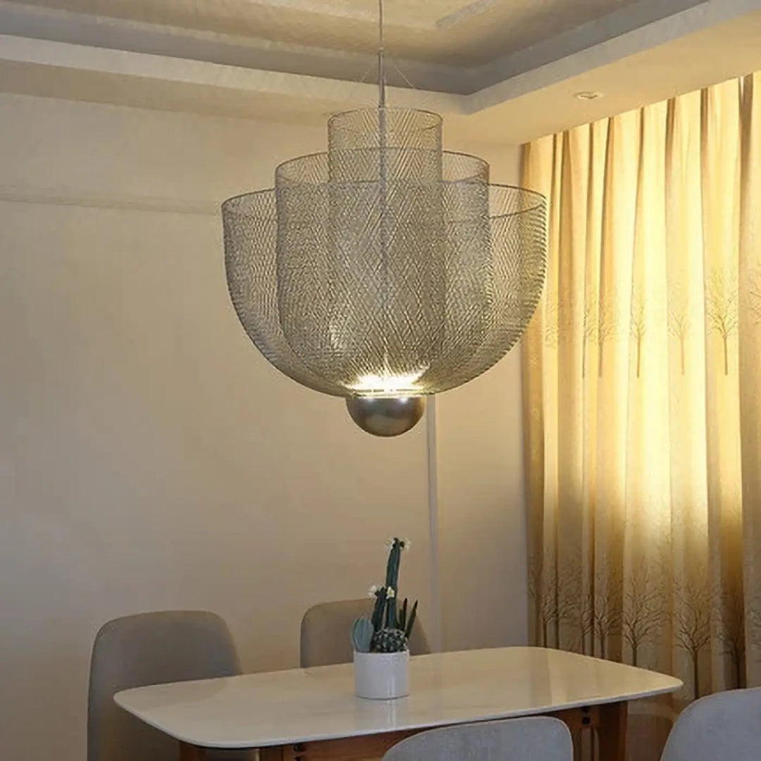 Suspension Design Métal Doré Forme Fleur Sculptée Moderne Élégante
