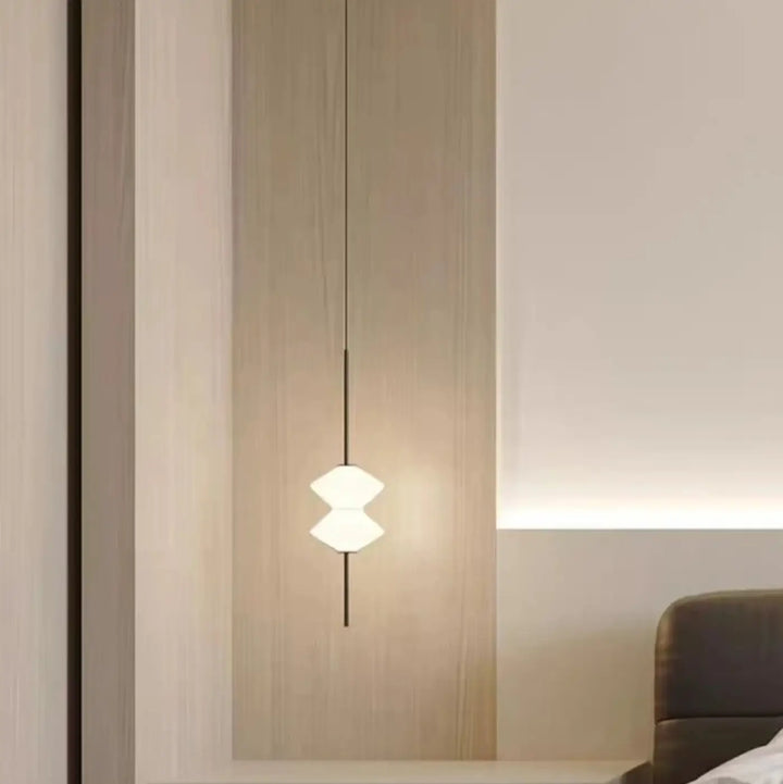 Suspension Design Minimaliste Blanche Avec Câble Élégance