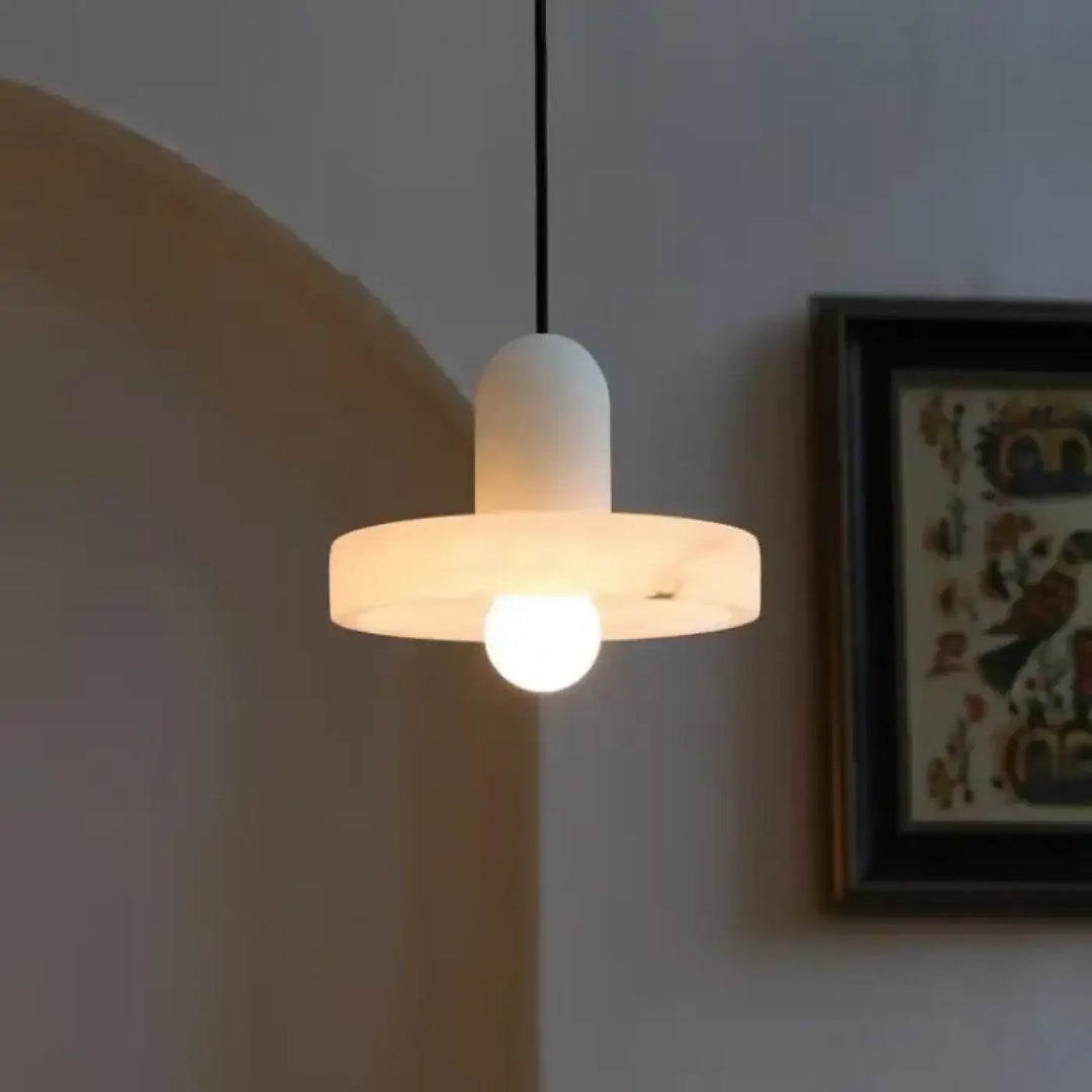 Suspension design moderne en pierre naturelle blanche

