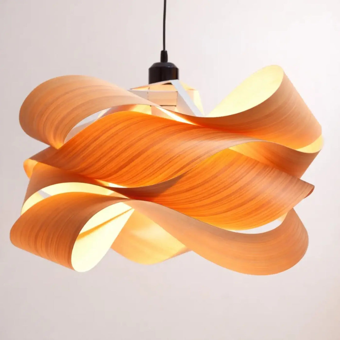 Suspension luminaire jelina en bois sculptural aux tons chauds avec design suspension pour décoration intérieure salle à manger