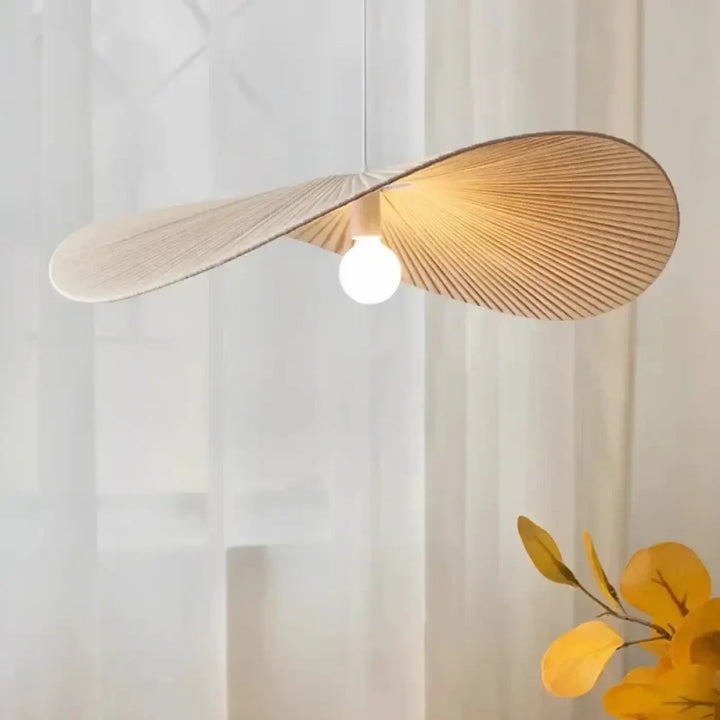 Suspension Design Naturel En Tissu Forme Aile Élégante