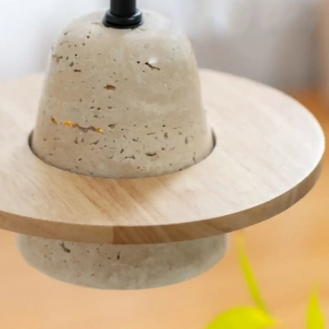 Suspension design en pierre travertin et bois clair style minimaliste