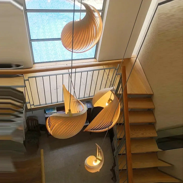 Suspension Design Spirale Jaune Moderne et Élégante

