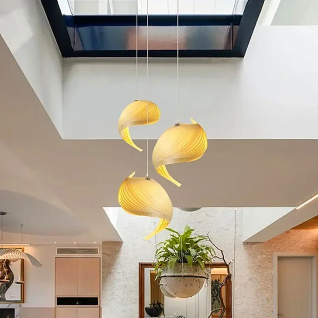 Suspension Design Spirale Jaune Moderne et Élégante

