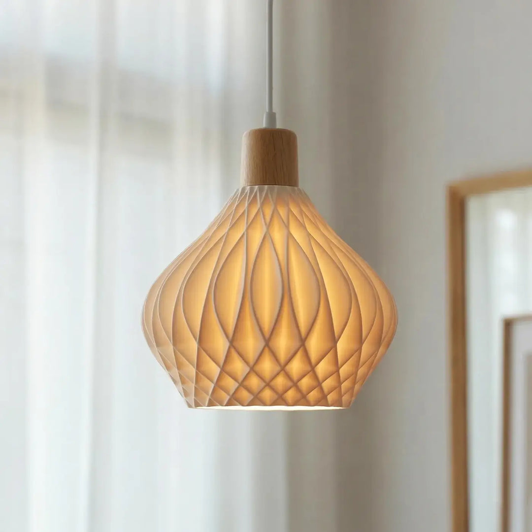 Suspension luminaire ondula avec design géométrique chaud, diffuseur translucide, bois naturel, pour une lumière douce et une touche élégante