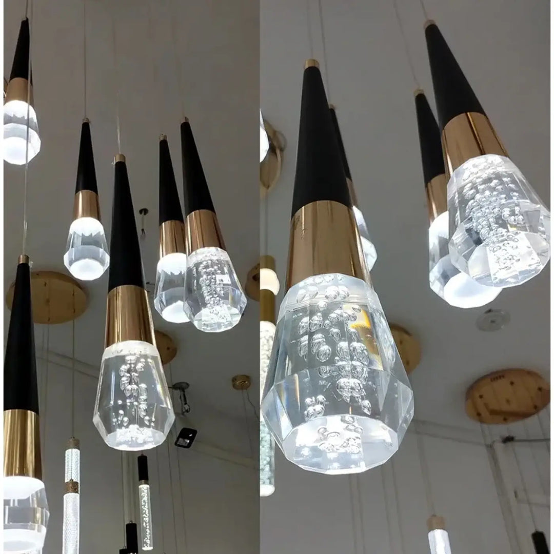 Suspension Goutte Noire Et Dorée Avec Bulle De Verre Élégance