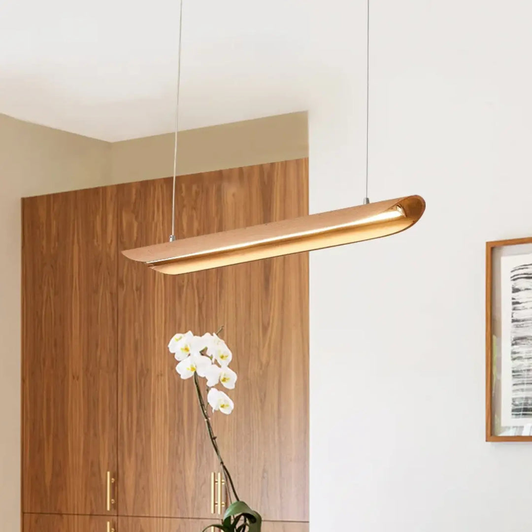 Suspension LED bois courbé style zen naturel et design épuré

