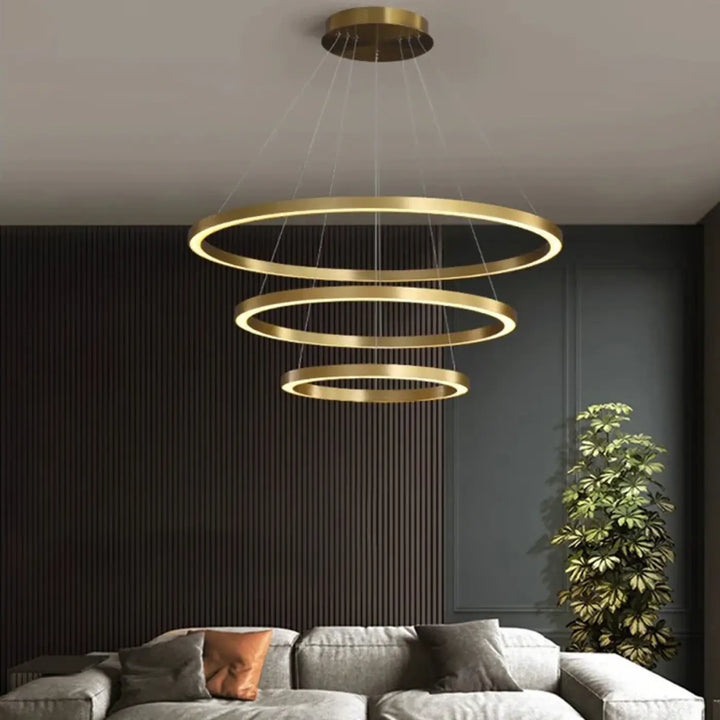 Suspension contemporaine à anneaux élégants design chic