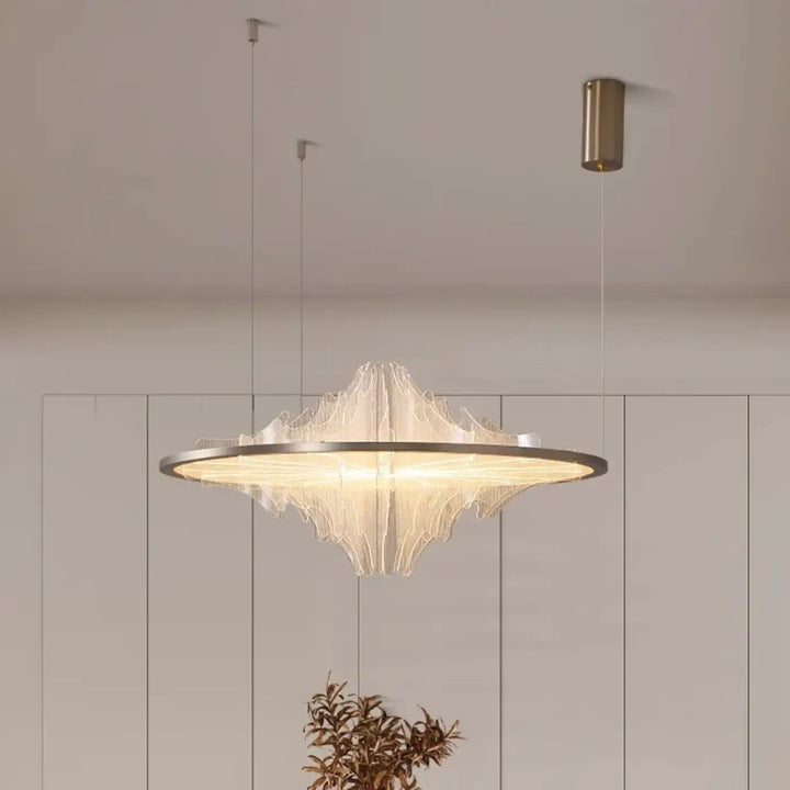 Suspension led design ondulée moderne et élégante blanc doré
