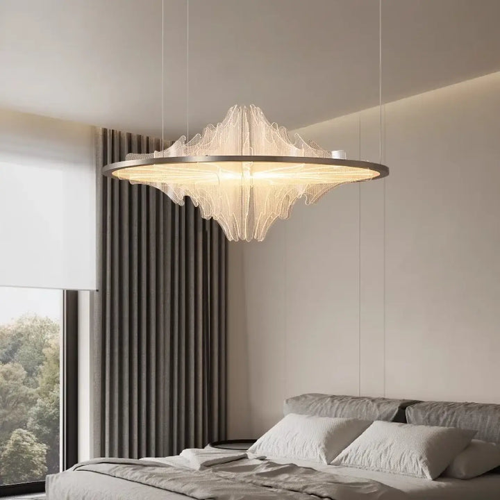 Suspension led design ondulée moderne et élégante blanc doré