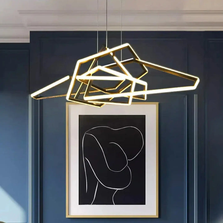 Suspension LED Dorée Design Géométrique Pour Salon Moderne