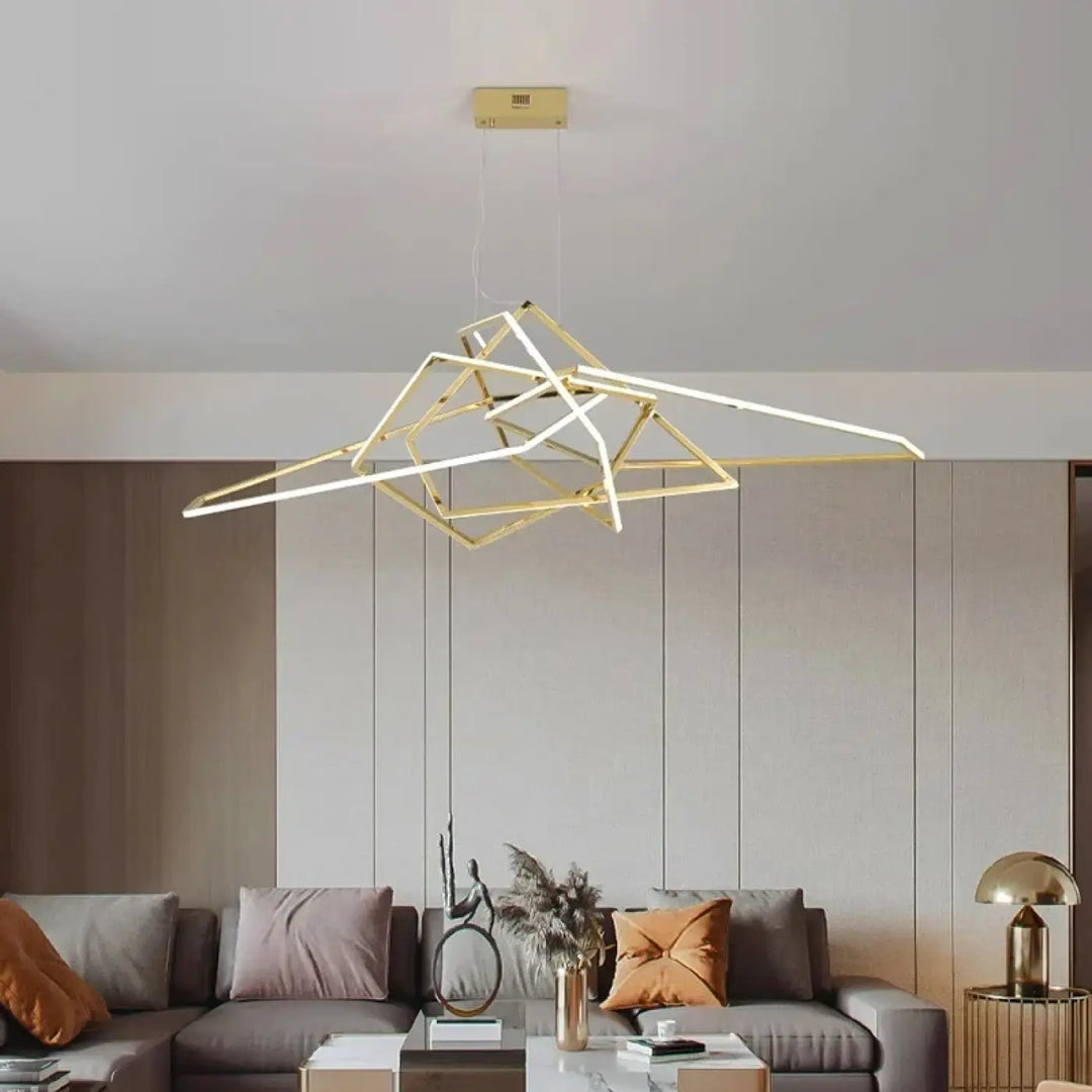 Suspension LED Dorée Design Géométrique Pour Salon Moderne