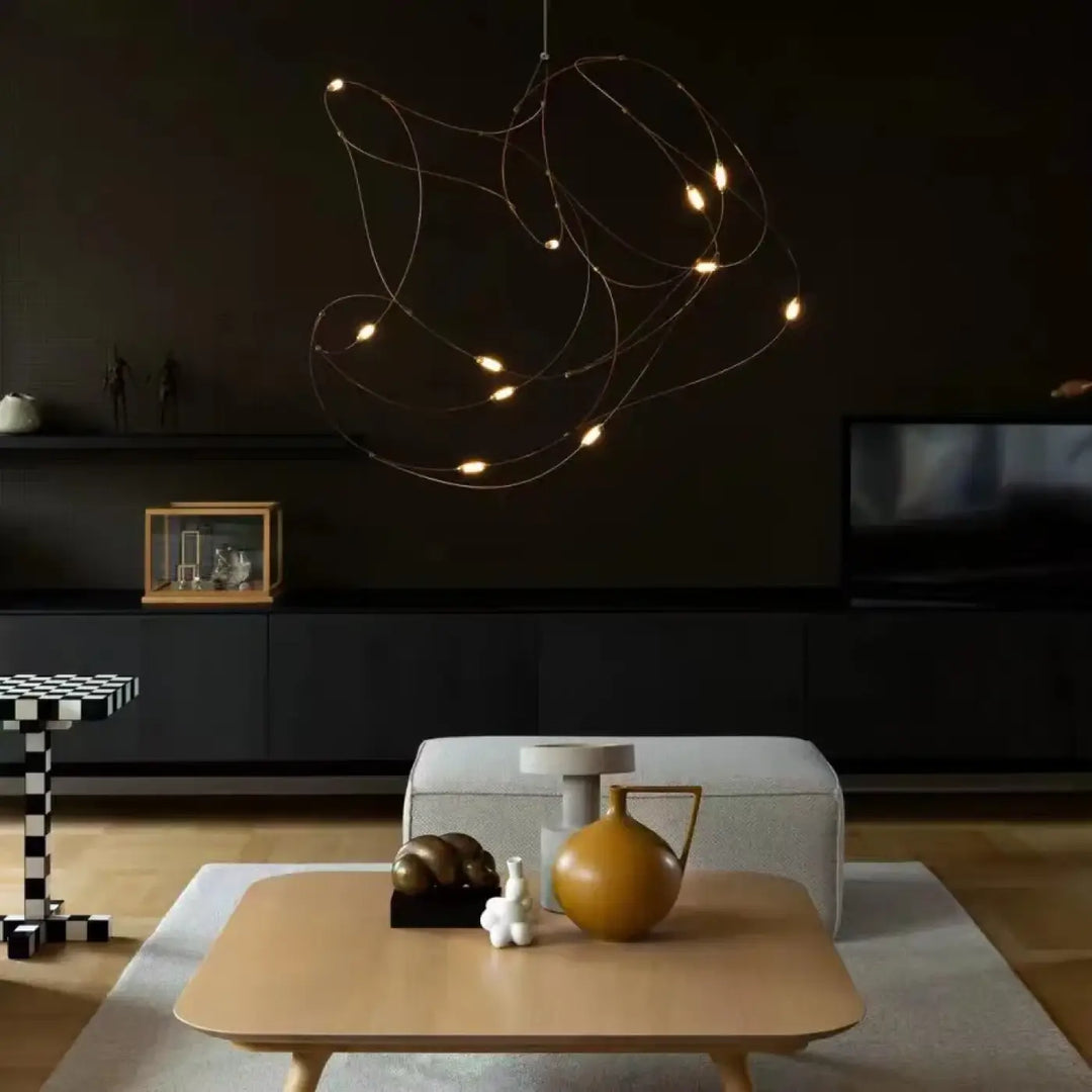 Suspension LED Fil Lumineux Design Aérien Moderne et Sculptural