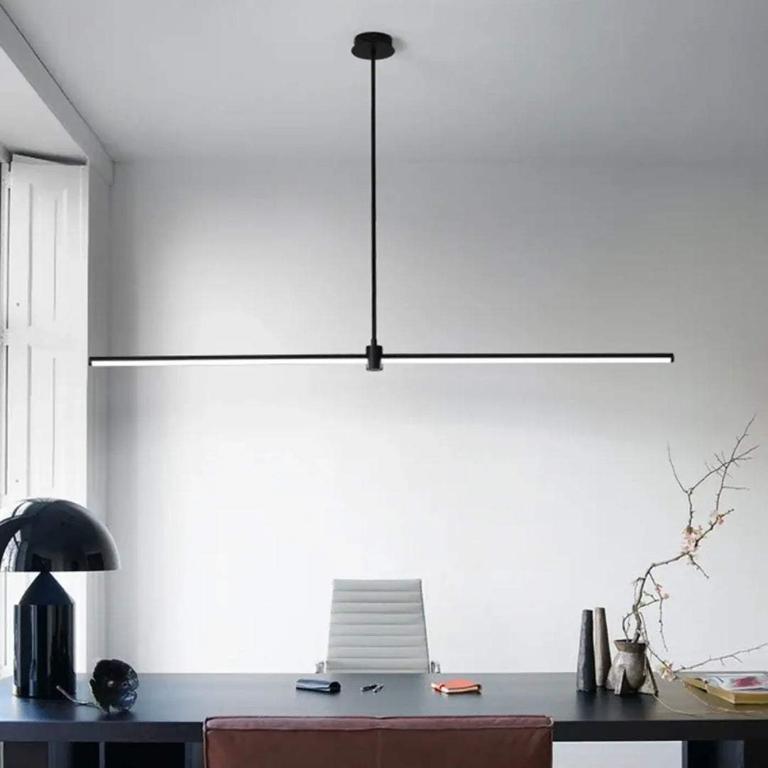 Suspension linéaire style minimaliste noir blanc chic