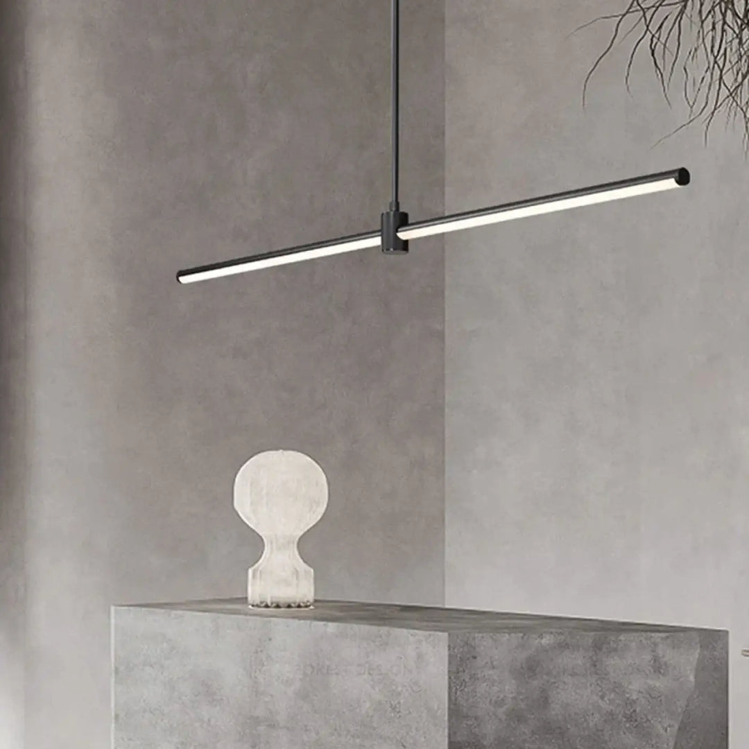 Suspension linéaire style minimaliste noir blanc chic
