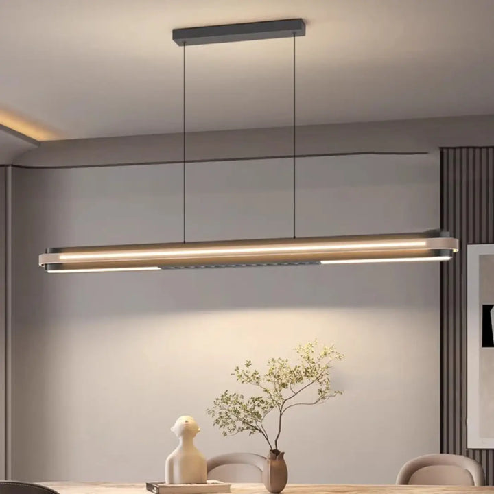 Suspension linéaire noire moderne pour salle à manger